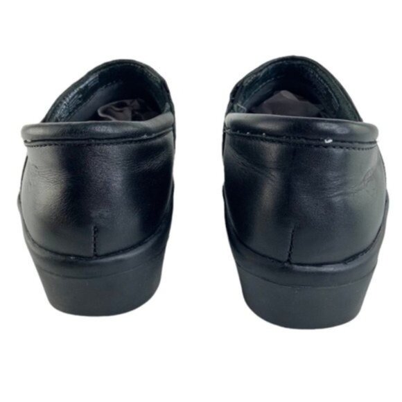 Ariat Black Closed Back Leather Sport Clogs - Picture 6 of 8